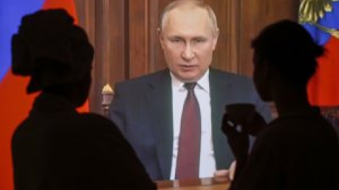 Putin justifica su ataque para "desnazificar" Ucrania Putin justifica su ataque para "desnazificar" Ucrania