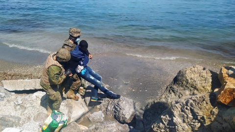 La llegada masiva de inmigrantes marroquíes a Ceuta ha sido el último y más grave episodio en la crisis diplomática entre España y Marruecos abierta por el ingreso hace unas semanas en un hospital español del líder del Frente Polisario, Brahim Ghal