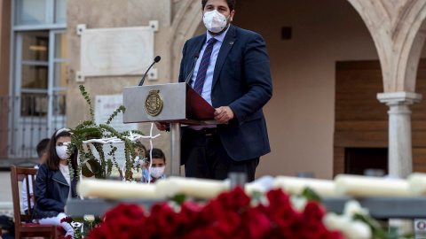 El presidente de Murcia, Fernando López Miras, durante el acto institucional conmemorativo del décimo aniversario de los terremotos de Lorca el pasado 11 de mayo de 2021.