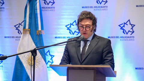 Javier Milei en una rueda de prensa del Museo del Holocausto. Javier Milei en una rueda de prensa del Museo del Holocausto.