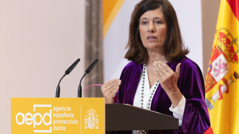 Imagen de archivo de la directora de la Agencia Española de Protección de Datos (AEPD), Mar España Martí, durante una alocución en Madrid. Imagen de archivo de la directora de la Agencia Española de Protección de Datos (AEPD), Mar España Martí, durante una alocución en Madrid.