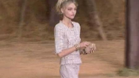 Modelos de extrema delgadez en la Semana de la Moda de París Modelos de extrema delgadez en la Semana de la Moda de París