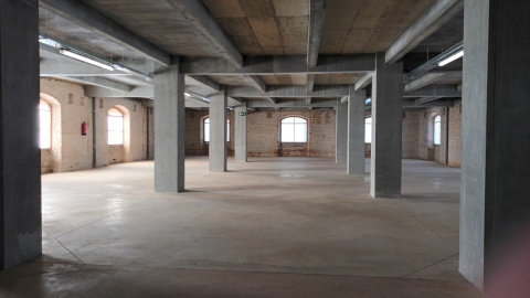09/02/2024 - Interior de l'edifici de l'antiga fàbrica CACI de Badalona. 09/02/2024 - Interior de l'edifici de l'antiga fàbrica CACI de Badalona.