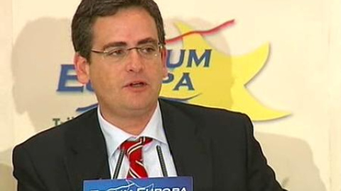 Antonio Basagoiti cree que "el PP necesita hacer limpieza" Antonio Basagoiti cree que "el PP necesita hacer limpieza"