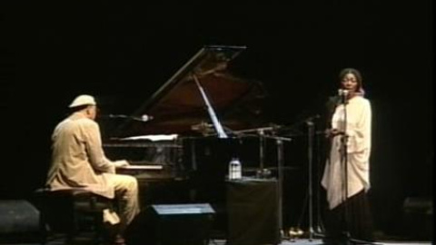 Concha Buika y Chucho Valdés se toman 'El último trago' Concha Buika y Chucho Valdés se toman 'El último trago'