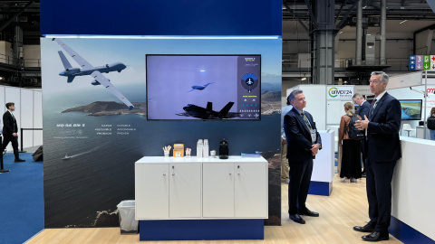 Stand de General Atomics en UNVEX. Stand de General Atomics en UNVEX.