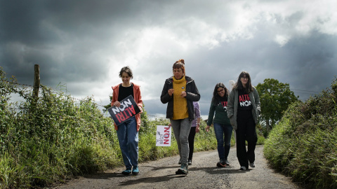 Zeltia Laya (vecina), Natalia Varela (apicultora), Ana María Fernández (ingeniera) y Mónica Cea (vecina).
