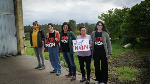 Natalia Varela (apicultora), Zeltia Laya (vecina), Ana María Fernández (ingeniera), Marisol y Mónica Cea (vecinas), en Palas de Rey.