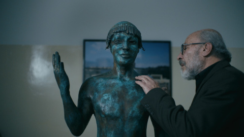 La estatua de Apolo de la historia. La estatua de Apolo de la historia.