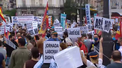 Miles de personas piden en Madrid mejores condiciones para la Guardia Civil Miles de personas piden en Madrid mejores condiciones para la Guardia Civil