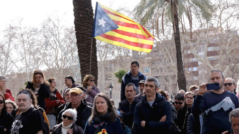 Un centenar i mig de persones es concentren davant del TSJC en suport al madrileny Dani Gallardo Un centenar i mig de persones es concentren davant del TSJC en suport al madrileny Dani Gallardo