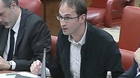 Grupos catalanes critican modelo "centralista" Grupos catalanes critican modelo "centralista"