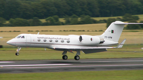 Fotografía de archivo de un avión argelino. Fotografía de archivo de un avión argelino.