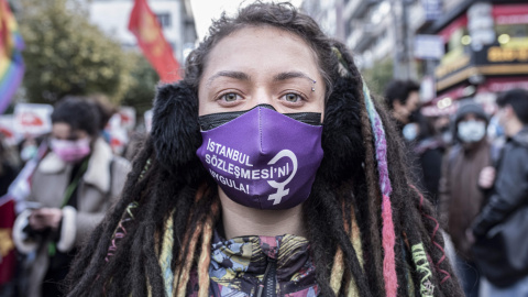 La violencia contra las mujeres se ha convertido en un grave problema en Turquía La violencia contra las mujeres se ha convertido en un grave problema en Turquía