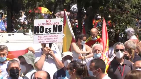 PP, C's y Vox evitan repetir "la foto de Colón" PP, C's y Vox evitan repetir "la foto de Colón"