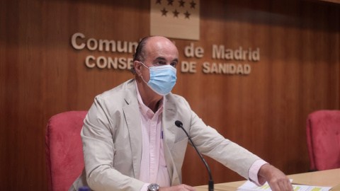 El viceconsejero de Salud Pública y Plan COVID-19 de la Comunidad de Madrid, Antonio Zapatero, en una rueda de prensa este viernes 11 de junio de 2021. El viceconsejero de Salud Pública y Plan COVID-19 de la Comunidad de Madrid, Antonio Zapatero, en una rueda de prensa este viernes 11 de junio de 2021.
