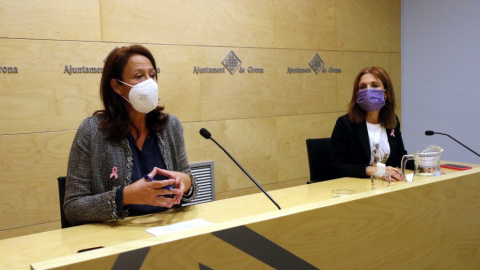 La alcaldesa, Marta Madrenas, y la tenienta de la alcaldía de Hacienda de Girona, Maria Àngels Planas. La alcaldesa, Marta Madrenas, y la tenienta de la alcaldía de Hacienda de Girona, Maria Àngels Planas.