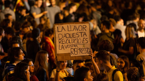 17/10/2019 - Cuarta jornada de protestas en Barcelona contra la sentencia del procés. /EUROPA PRESS (David Zorrakino)