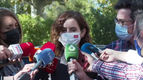 Ayuso sobre la alusión a su hermano en la Asamblea: "La izquierda ha perdido el juicio" Ayuso sobre la alusión a su hermano en la Asamblea: "La izquierda ha perdido el juicio"