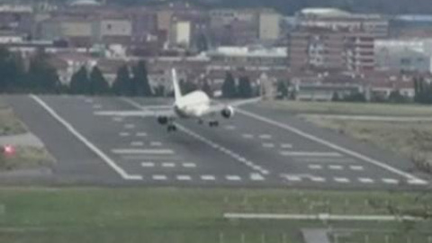 Aterrizaje con viento cruzado, una maniobra espectacular Aterrizaje con viento cruzado, una maniobra espectacular