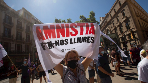 Concentración frente al Gran Teatre del Liceu en Bacelona. Concentración frente al Gran Teatre del Liceu en Bacelona.