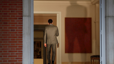 Pedro Sánchez, tras su declaración institucional en el Palacio de la Moncloa. Pedro Sánchez, tras su declaración institucional en el Palacio de la Moncloa.