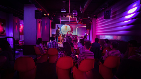 La 'audiophile' de Tempo Club durante una de sus actuaciones en directo. - María Senovilla