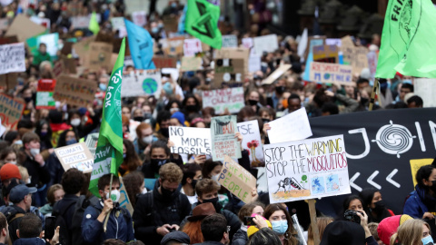 Multitud de personas han acudido a la manifestación de Fridays for Future Multitud de personas han acudido a la manifestación de Fridays for Future