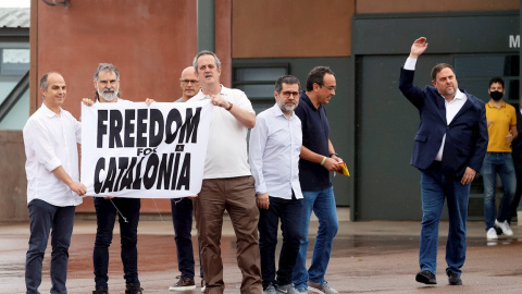 Los presos del 'procés' han abandonado la cárcel pasadas las 12.00 horas de este