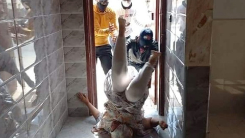 Paramilitares marroquíes irrumpen en el domicilio de Sultana Jaya, volteando a su hermana