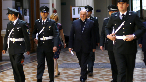 El cardenal arzobispo de Santiago, Ricardo Ezzati, e su comparecencia en el Tribunal Supremo chileno en mayo de 2015. REUTERS/Ivan Alvarado El cardenal arzobispo de Santiago, Ricardo Ezzati, e su comparecencia en el Tribunal Supremo chileno en mayo de 2015. REUTERS/Ivan Alvarado