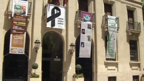 España a media asta por los cooperantes de Perú España a media asta por los cooperantes de Perú