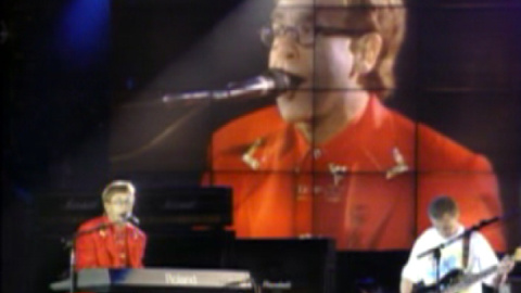 Elthon John habla sobre sus adicciones Elthon John habla sobre sus adicciones