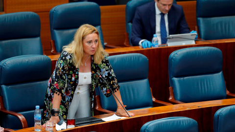 La diputada del PP, Almudena Negro, durante una intervención en el pleno de la Asamblea de Madrid. La diputada del PP, Almudena Negro, durante una intervención en el pleno de la Asamblea de Madrid.