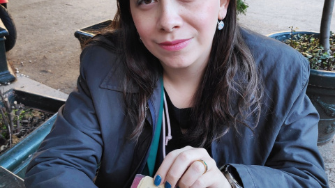 Marynés muestra la orden de deportación de su abuelo Indalecio. Marynés muestra la orden de deportación de su abuelo Indalecio.