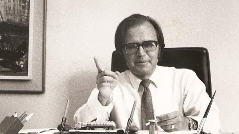 Antonio José Pertiñez en su despacho. Antonio José Pertiñez en su despacho.