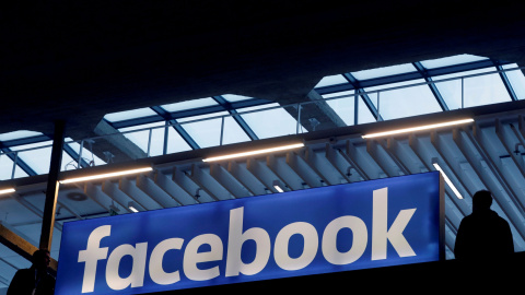 Logo de Facebook. REUTERS/Philippe Wojazer Logo de Facebook. REUTERS/Philippe Wojazer