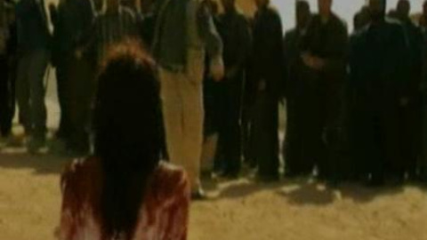 ¿Hay imagen más brutal que la de una lapidación? ¿Hay imagen más brutal que la de una lapidación?