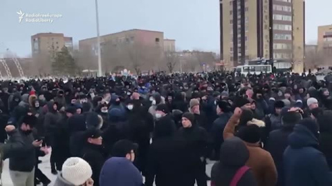 Decenas de muertos y heridos en las revueltas de Kazajistán Decenas de muertos y heridos en las revueltas de Kazajistán