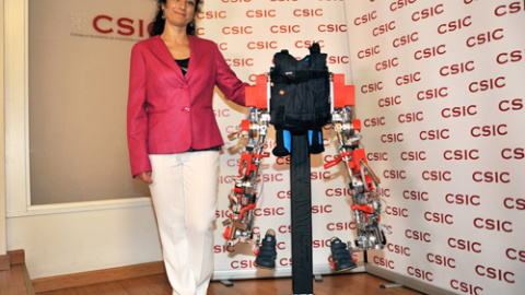 Elena García Armada (Valladolid, 1971), doctora en Robótica, investigadora del Centro de Automática y Robótica (CAR) del CSIC y cofundadora de la empresa Marsi Bionics. Elena García Armada (Valladolid, 1971), doctora en Robótica, investigadora del Centro de Automática y Robótica (CAR) del CSIC y cofundadora de la empresa Marsi Bionics.
