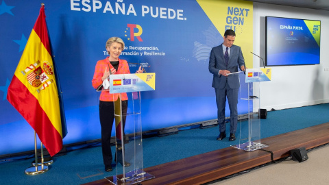 a presidenta de la Comisión Europea, Ursula von der Leyen y el presidente del Gobierno, intervienen después de su reunión, en la sede de Red Eléctrica de España, a 16 de junio de 2021, en Alcobendas, Madrid. a presidenta de la Comisión Europea, Ursula von der Leyen y el presidente del Gobierno, intervienen después de su reunión, en la sede de Red Eléctrica de España, a 16 de junio de 2021, en Alcobendas, Madrid.