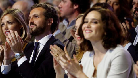 Isabel Díaz Ayuso, junto a Pablo Casado, en el mitin de cierre de campaña del PP. / EFE Isabel Díaz Ayuso, junto a Pablo Casado, en el mitin de cierre de campaña del PP. / EFE