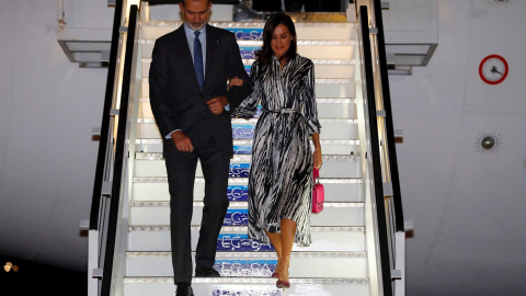 Los Reyes comienzan este martes su viaje de Estado a Cuba con una ofrenda ante el memorial de José Martí. EFE Los Reyes comienzan este martes su viaje de Estado a Cuba con una ofrenda ante el memorial de José Martí. EFE