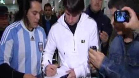 Messi llega a Barcelona Messi llega a Barcelona