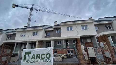 Viviendas adosadas en construcción en Madrid. E.P. Viviendas adosadas en construcción en Madrid. E.P.