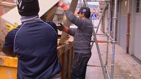 Mujer con síndrome de diógenes abandona casa Mujer con síndrome de diógenes abandona casa