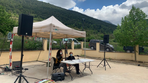 Presentació de la periodista, escriptora i autora del llibre "Dones al marge: Bruixes i altres històries d'estima i oblit", Ivet Eroles, a la fira de les Trementinaires de Tuixent el 2021