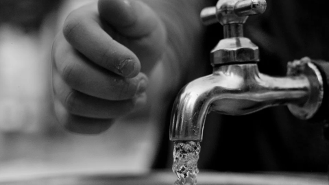 El elevado coste del saneamiento del agua ha disparado los costes de las familias en este apartado./Musiking / Pixabay El elevado coste del saneamiento del agua ha disparado los costes de las familias en este apartado./Musiking / Pixabay