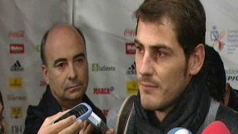 Casillas: "Mourinho quiere quedarse mucho tiempo en Madrid" Casillas: "Mourinho quiere quedarse mucho tiempo en Madrid"