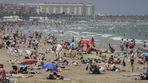 La Playa de la Malvarrosa. La Playa de la Malvarrosa.